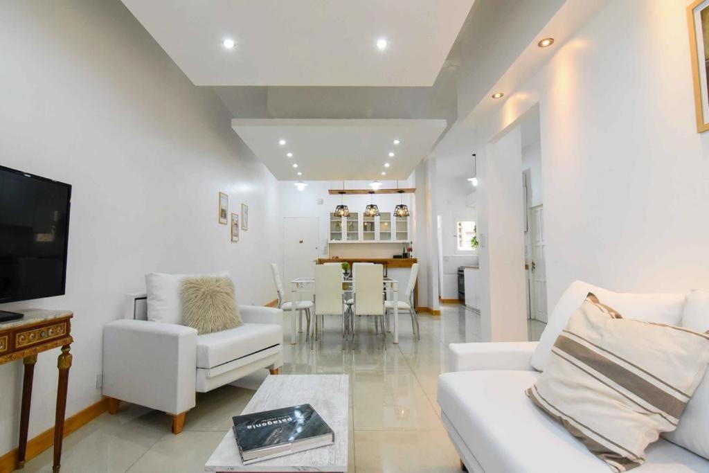 Dpto. En Recoleta: Calido, Proximo Y Confortable Буэнос-Айрес Экстерьер фото
